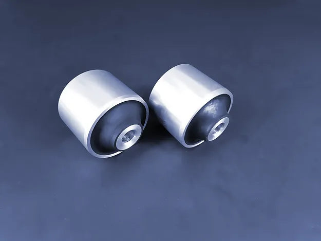 Control arm bushing set